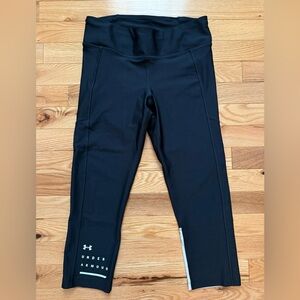 Under Armour Black Cropped Athletic Leggings